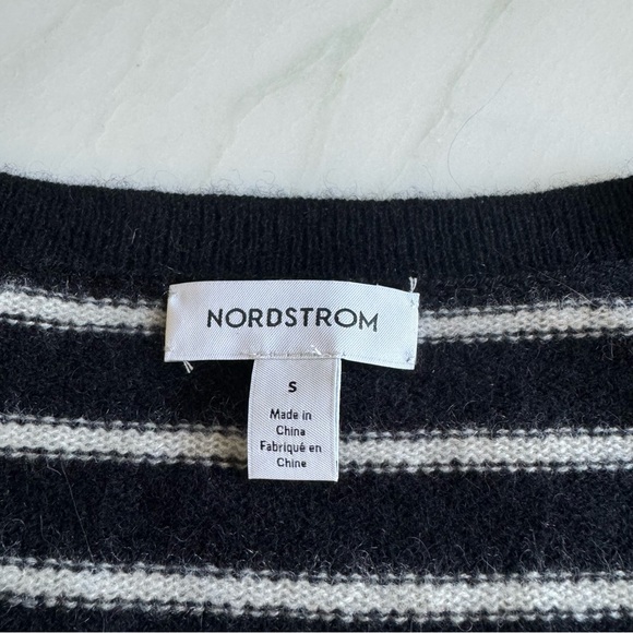 Nordstrom Cashmere Essential V-Neck Sweater Black and White Stripe Sz S - Picture 5 of 11
